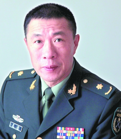 洪涛从本色走向角色